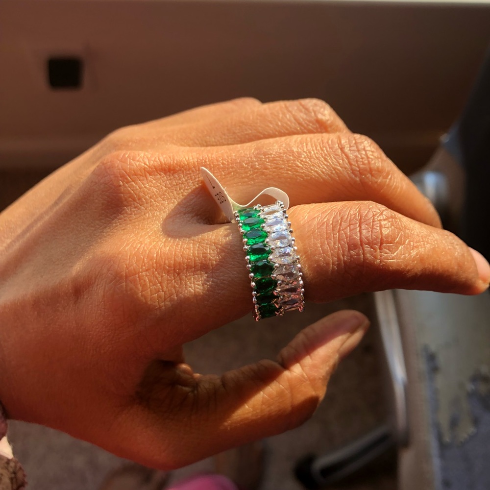 Swarovski Elements With Emerald Crystals Ring Siz… - image 5